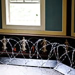 DORNRÖSCHEN - Environment, Tilmann Krumrey, 2011 DORNRÖSCHEN - Environment, barb wire installation, Tilmann Krumrey, 2010